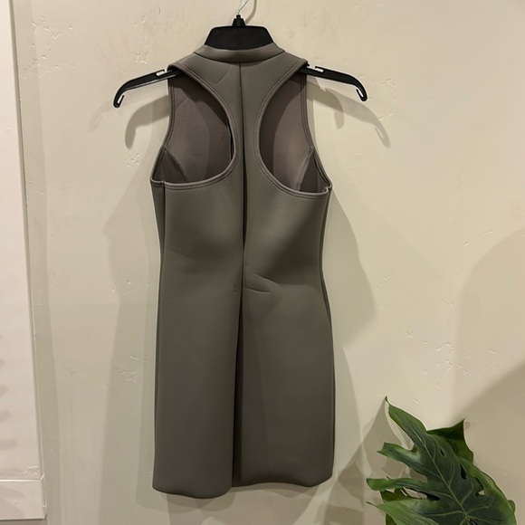 SKIMS Rubberized Scuba Swim Mock Neck Dress SZ S NWT Grey chalk 🔥✨✨ - Picture 6 of 6